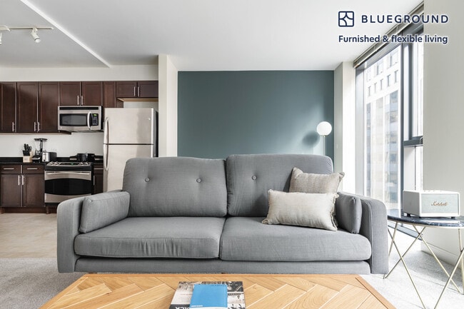 Photo - 210 N Wells St Unit FL16-ID242