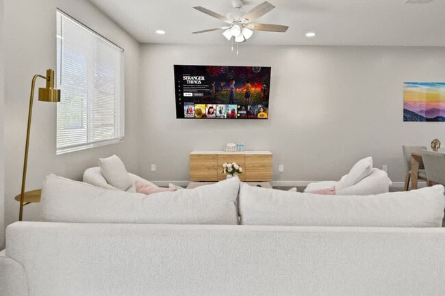 Photo - 6606 W Paradise Ln Unit ID1240447P