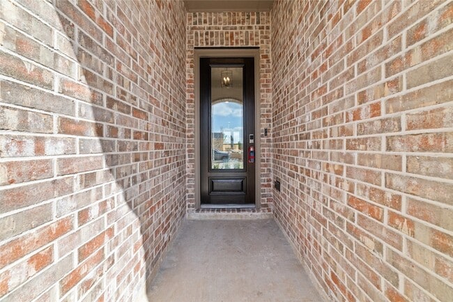Photo - 6559 Scarlet Pond Ln