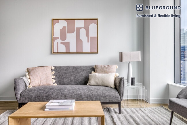 Photo - 808 W Van Buren St Unit SI FL7-ID533