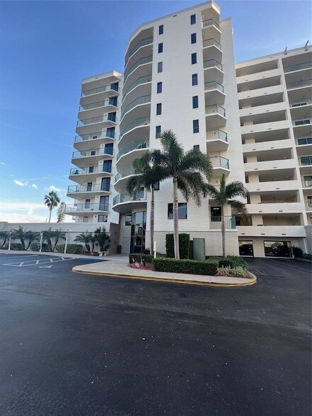 Photo - 670 Island Way Unit 400