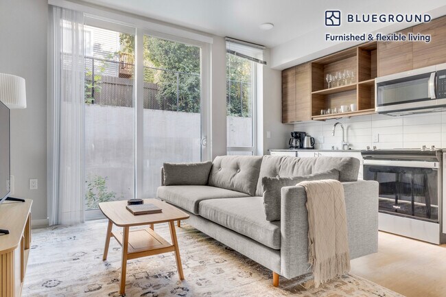 Building Photo - 2222 15th Ave W Unit FL2-ID938