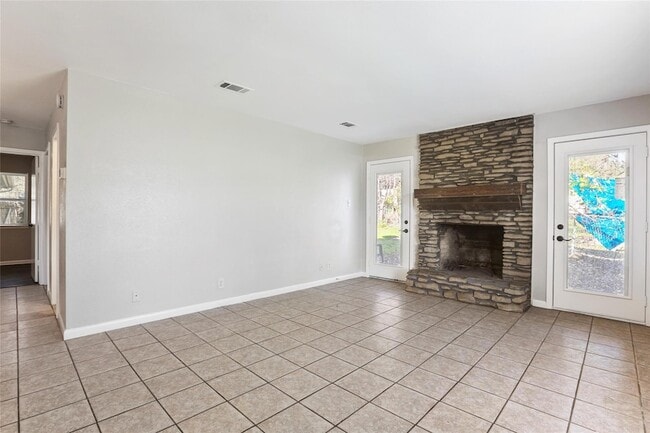 Photo - 1408 Valleyridge Cir Unit 102