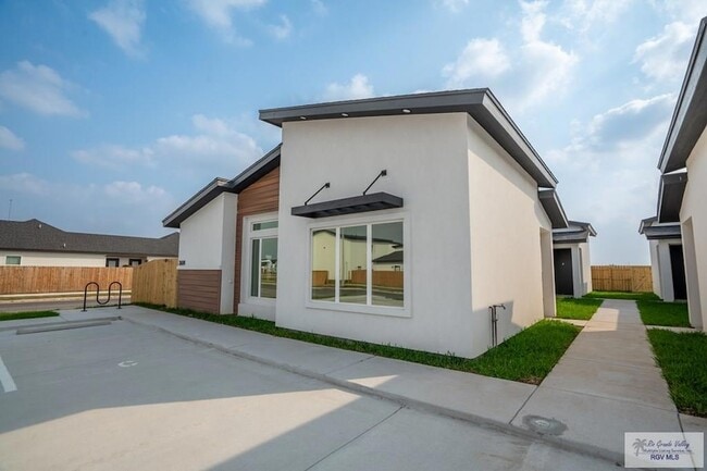 Photo - 3604 Hidalgo Cir