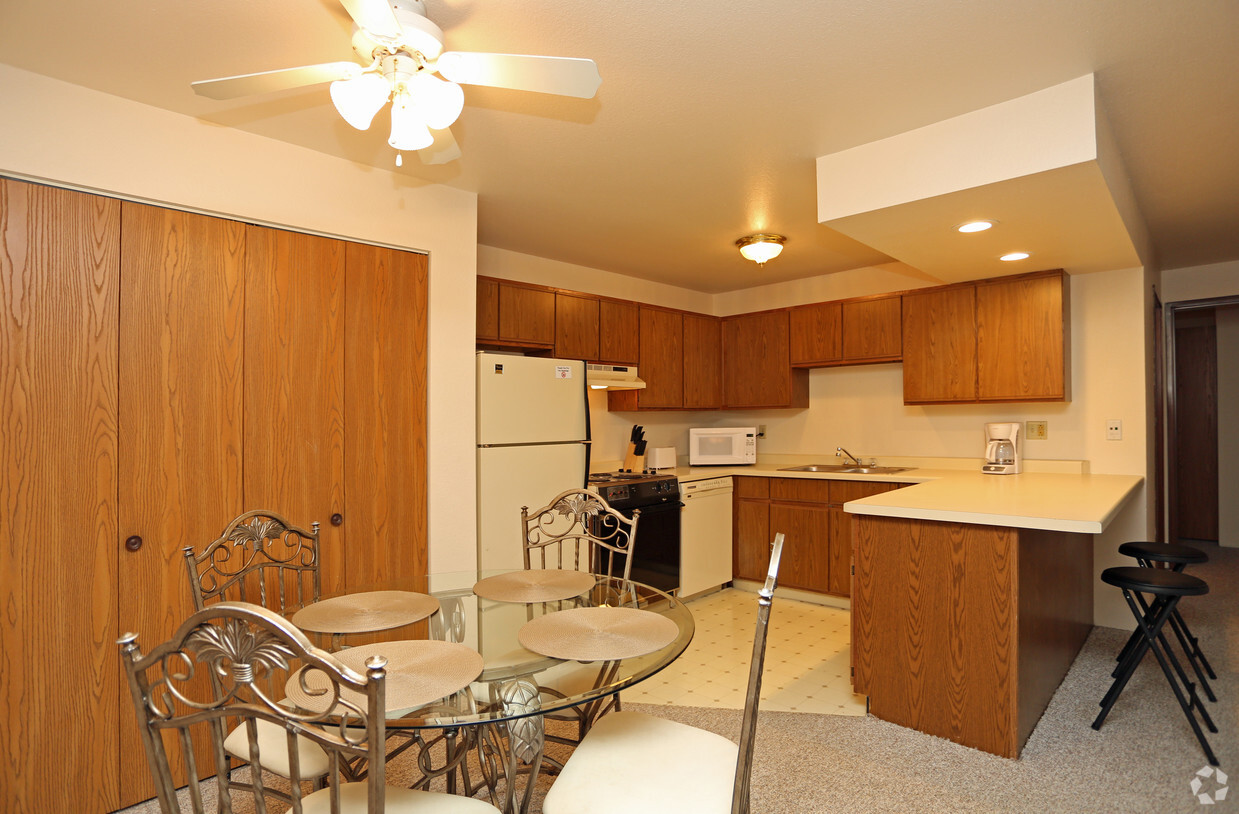 Floor Plan - 1st Floor With Dishwasher