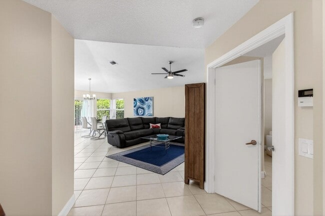 Photo - 2034 NW 52nd St