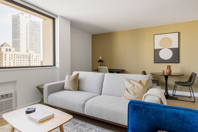 Photo - 2625 N Clark St Unit FL9-ID1375