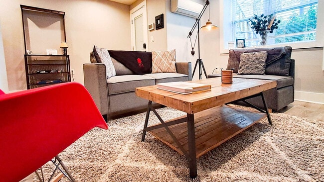 Building Photo - 2032 Flagler Pl NW Unit ID1037759P