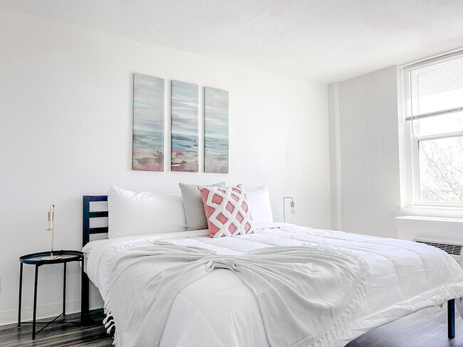 Photo - 2515 Burnet Ave Unit ID1036794P