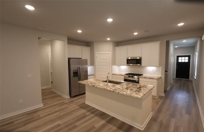 Photo - 8587 Blueberry Ash St