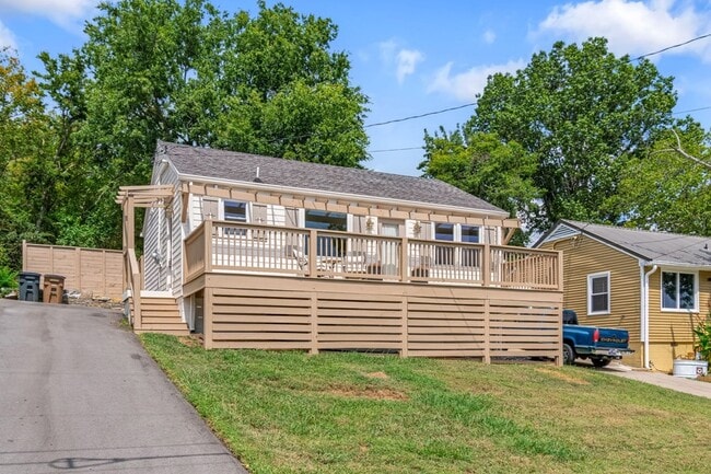 Photo - 3804 Lookout Dr