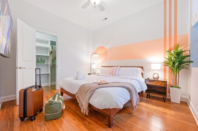 Photo - 1243 W Madison St Unit ID1026688P