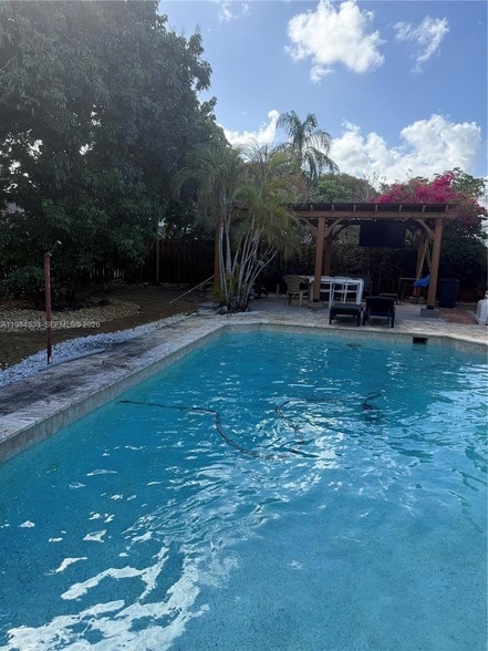 Building Photo - 5170 SW 18th Ct Unit Rear