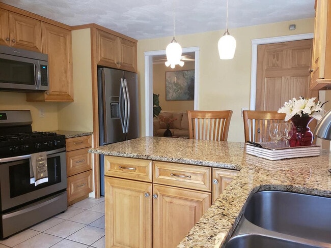 Photo - 21 Case Ave Unit ID1373628P