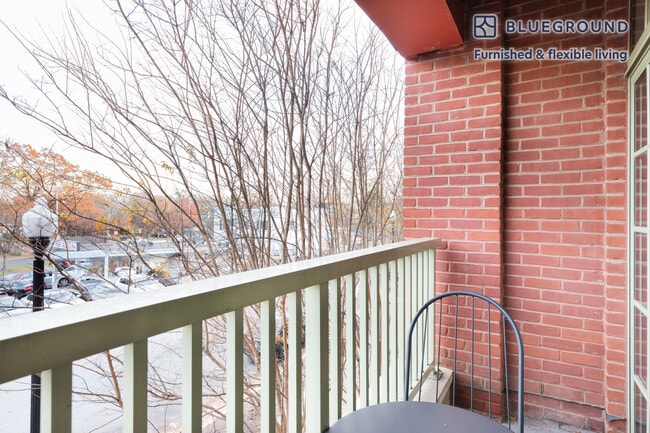 Photo - 925 N Garfield St Unit FL2-ID236