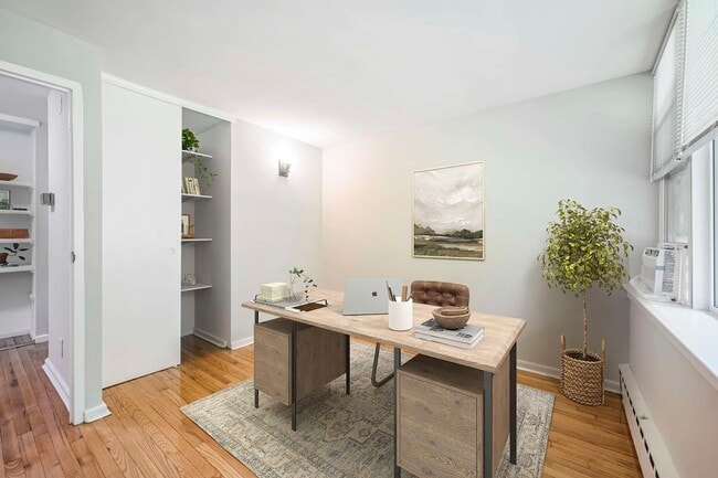 Photo - Cherokee Apartments