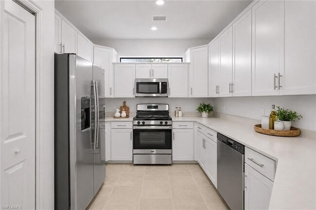 Photo - 19617 Hinkley Dr
