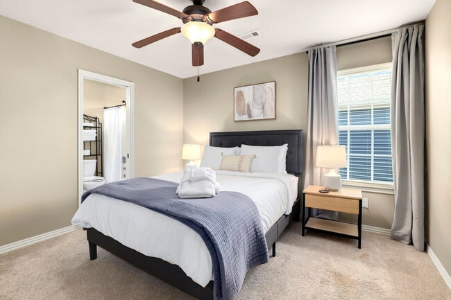 Photo - 571 N Keats Dr Unit ID1221891P