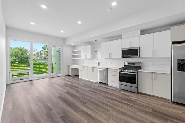 Photo - 4004 Banister Ln Unit 214