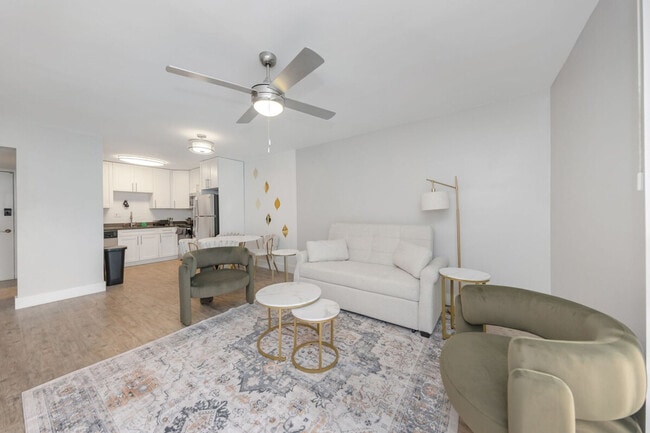 Building Photo - 4403 W Cleveland St Unit SI ID1365973P