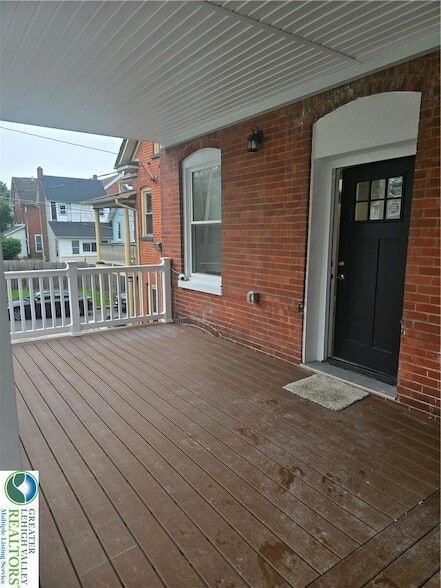 Photo - 139 S Main St Unit 2
