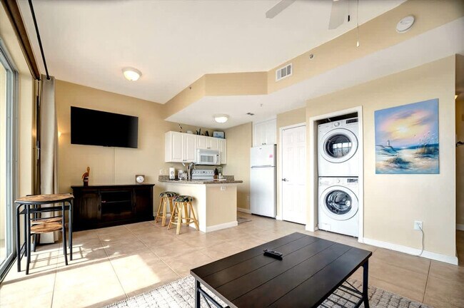 Building Photo - 8800 Bay Pines Blvd Unit ID1062737P