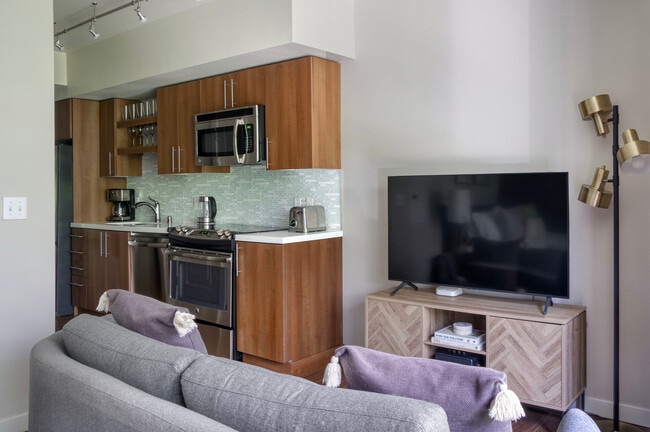 Photo - 10333 Main St Unit FL4-ID837