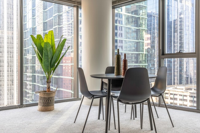 Photo - 1501 W Howard Ln Unit SI FL2-ID367