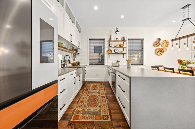 Photo - 510 SE Tourmaline Mews Unit ID1221914P