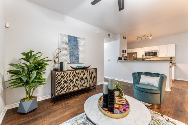 Photo - Lakebridge Apartments