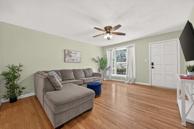 Photo - 8633 Emerald Isle Cir S Unit SI ID1578553P