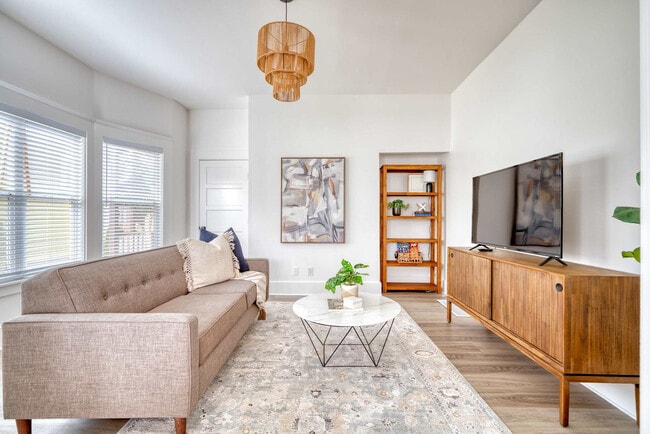 Photo - 315-317-317 NE Beech St Unit ID1309843P