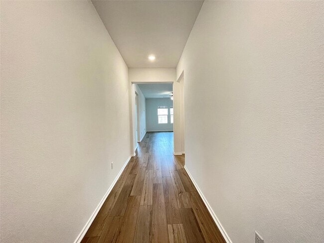 Photo - 431 Sebring Cir
