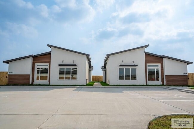 Photo - 3604 Hidalgo Cir