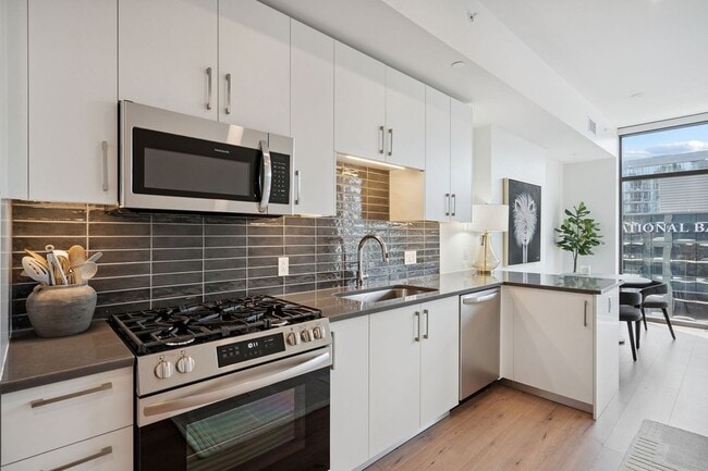 Photo - 1212 Demonbreun St Unit 1904