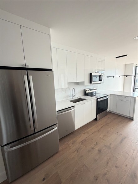 Building Photo - 1121 Dorchester Ave Unit 301