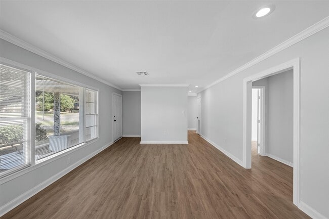 Photo - 2416 Lake Air Dr