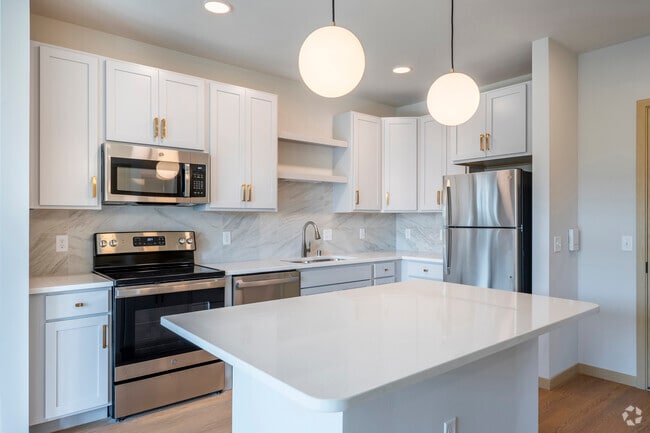 1BR, 1BA - 732SF - Kitchen - The Fitzgerald
