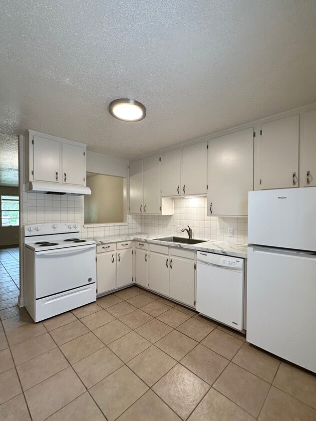 Floor Plan - 2 Bedroom