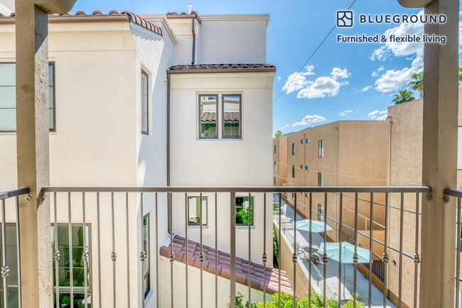 Photo - 10734 Bloomfield St