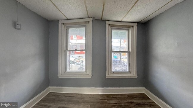 Photo - 5730 Filbert St