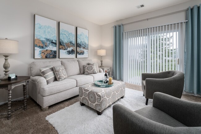 Stretch out, settle in, and stay awhile. - Catalina Club Apartments