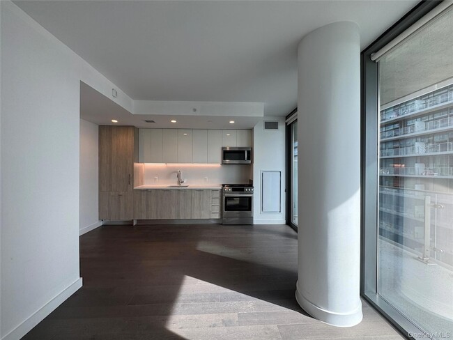 Photo - 131-03 40th Rd Unit 16P