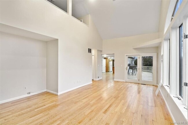 Photo - 17 Valley Dr