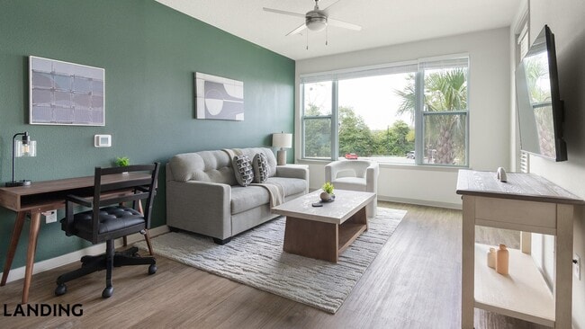 Building Photo - 7311 Baymeadows Way Unit 253