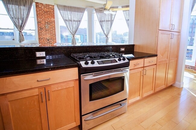 Photo - 51 Lafayette St Unit 208