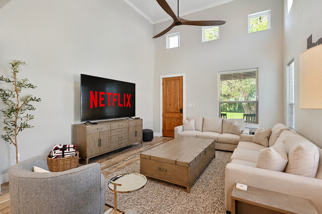 Photo - 105 Anderson St Unit ID1328059P