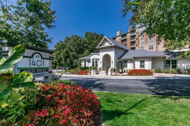 Photo - 1401 West Paces