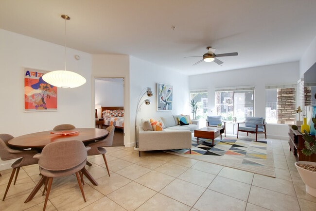 Photo - 5350 E Deer Valley Dr Unit SI FL1-ID1545730P