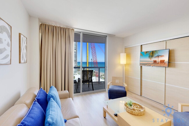 Building Photo - 18683 Collins Ave Unit ID1227259P